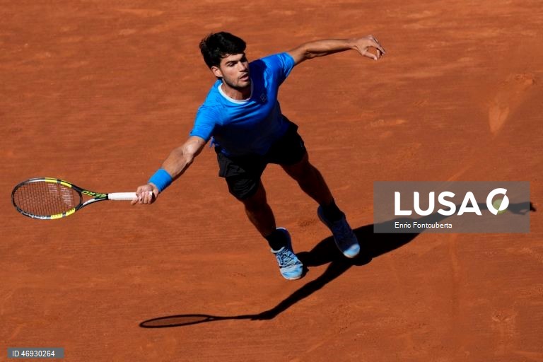 Tenista espanhol Carlos Alcaraz ausente de Wimbledon devido a lesão no pulso