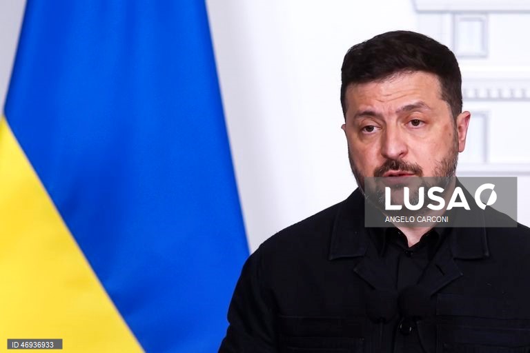 Zelensky critica prolongamento da suspensão das sanções ao petróleo russo