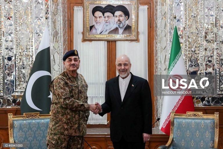 Presidente do parlamento iraniano diz que negociações avançaram mas acordo está longe