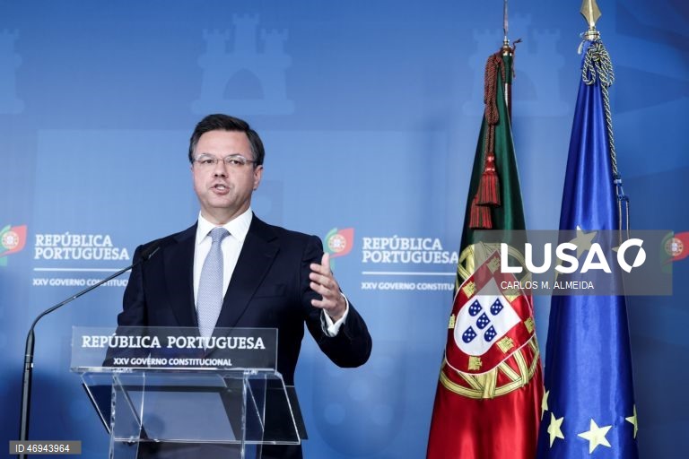 Governo aprova na generalidade reforma do código dos contratos públicos