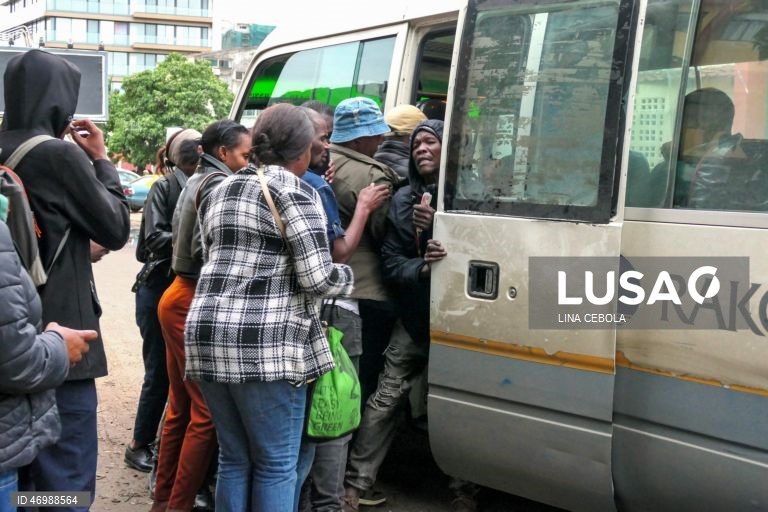 Escassez de combustíveis impõe sacrifícios e altera rotinas em Maputo