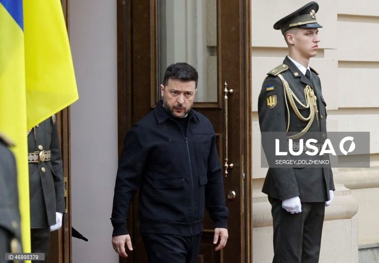 Zelensky confirma que Rússia não aderiu a cessar-fogo iniciado à meia-noite