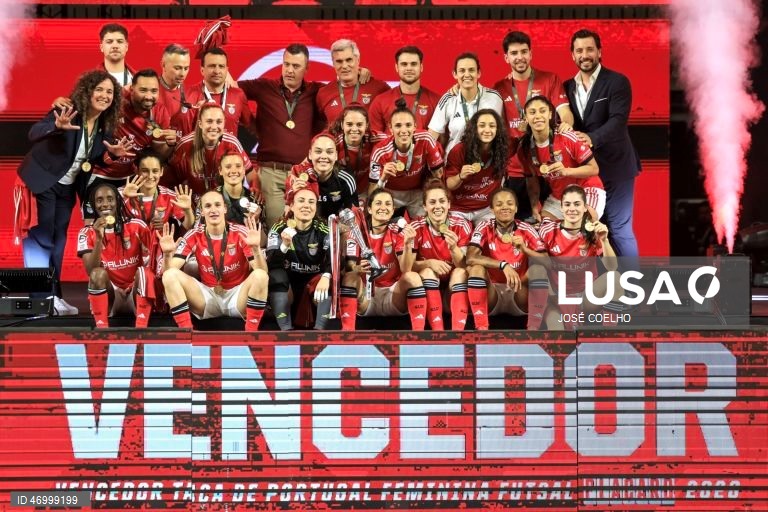 Benfica vence NunÁlvares e ergue Taça de Portugal feminina de futsal pela 10.ª vez