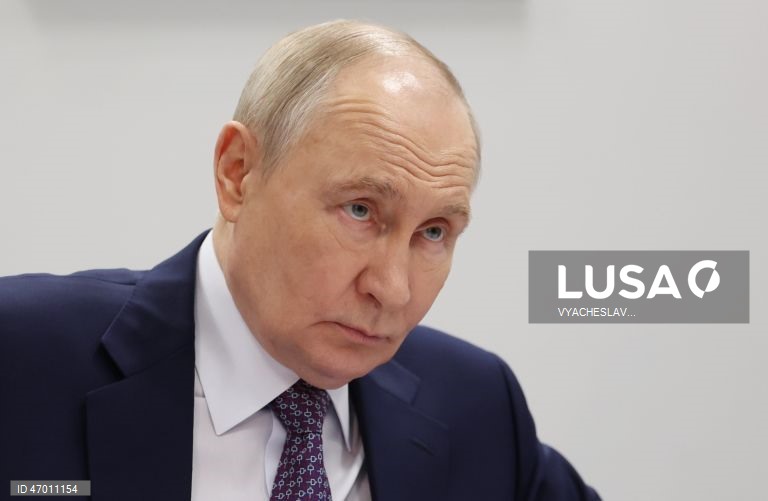 Trégua proposta por Putin para 09 maio aplicada com ou sem Kiev - Kremlin
