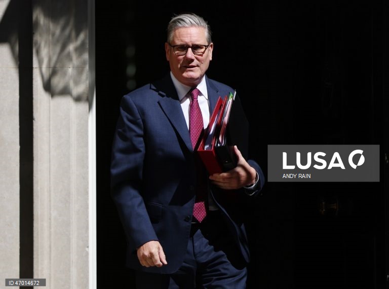 PM britânico recusa demissão e desafia adversários a desencadearem eleição interna