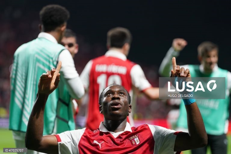 LE: Sporting de Braga adianta-se ao Friburgo nas ‘meias’ com golo aos 90+2