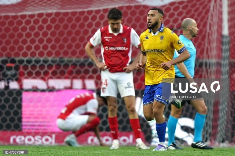 I Liga: Sporting de Braga empata com Estoril Praia antes de visitar Friburgo