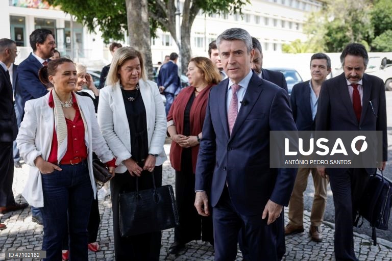 Carneiro sugere que é difícil acordo na lei laboral se Governo insistir “na desumanidade”