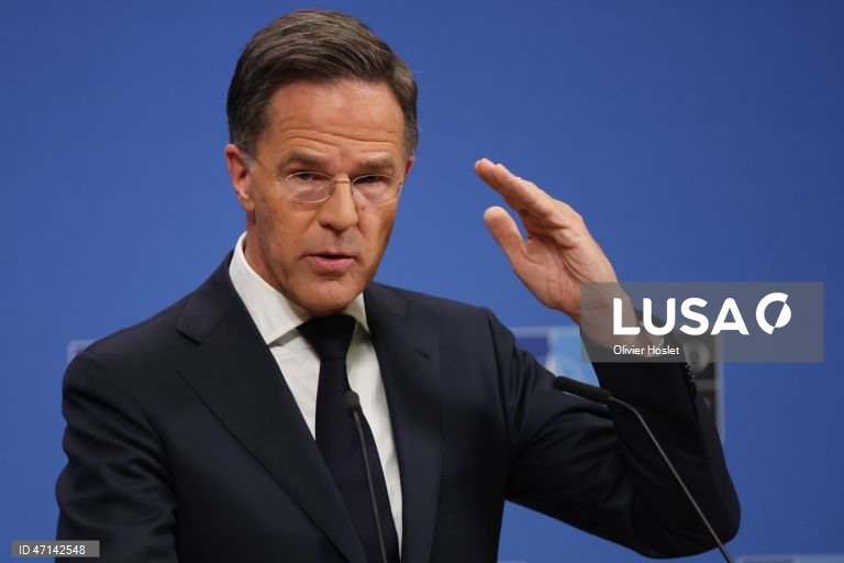 Ucrânia: NATO reage à Rússia com respostas graduais e mensagens dissuasivas