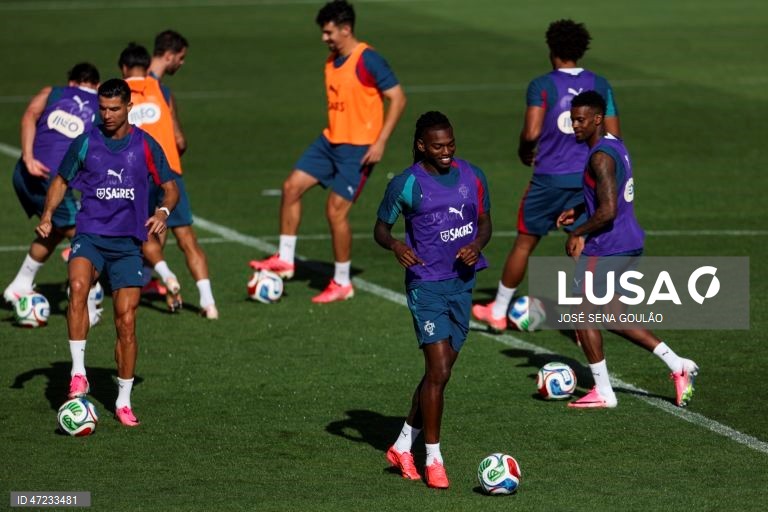Portugal faz último treino antes do teste com o Chile