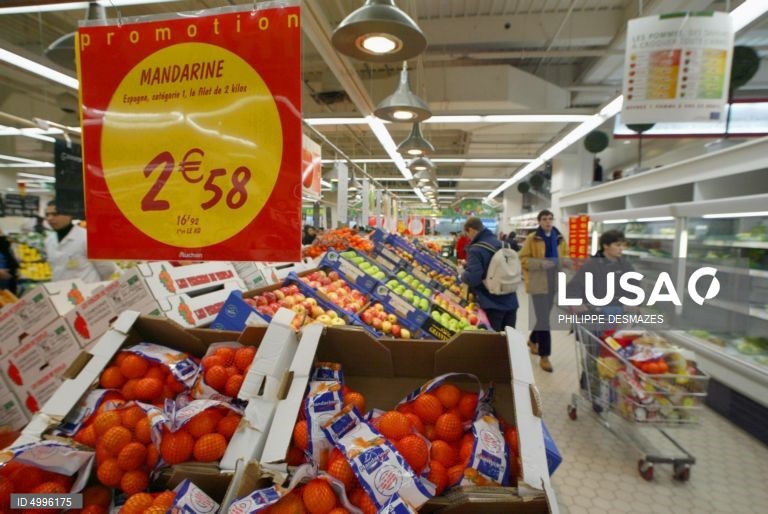 Inflação homóloga em França mantém-se em 0,8% em março