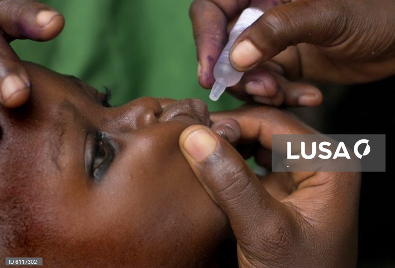 Cerca de 130.000 crianças em Moçambique ainda por imunizar contra doenças infantis