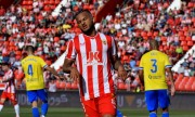 Sporting contrata avançado colombiano Luis Suárez