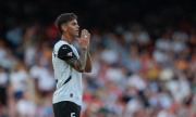 Benfica assegura médio argentino Enzo Barrenechea por empréstimo do Aston Villa