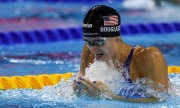 Kate Douglass e Kaylee McKeown batem recordes mundiais de piscina curta