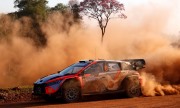 Tanäk na frente do Rali da Arábia mas Ogier em vantagem na luta do título