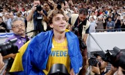 Armand Duplantis pode repetir prémio de atleta do ano nos prémios Laureus