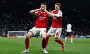 Arsenal mantém vantagem ao golear Tottenham com ‘bis’ de Gyökeres