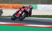 Nicolo Bulega vence corrida Superpole das Superbikes em Aragão