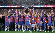 Barcelona é bicampeão espanhol de futebol após bater o Real Madrid