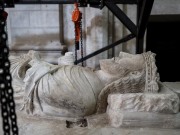 Espólio do túmulo de D. Dinis classificado tesouro nacional