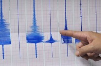 Sismo violento de magnitute 7,4 ao largo do Japão com alerta de tsunami