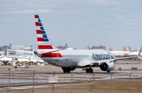 Avião da American Airlines evacuado de urgência em Denver por problema mecânico