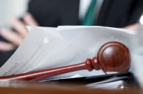 Justiça brasileira revoga 