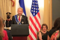 Embaixador dos EUA no México diz que fronteira está "fechada a toda a atividade ilegal"