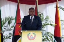 Antigos PR em Moçambique com casa, pensão, salário, viagens de férias e carros