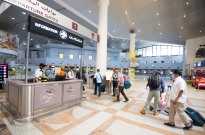 Ataque de drones iranianos provoca incêndio no aeroporto do Kuwait