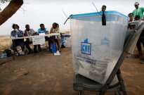 Comissão eleitoral angolana aprovou lema que convida ao voto nas eleições de 2027