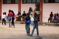 Unesco quer reforçar educação sexual de cerca de 30 mil estudantes em Moçambique
