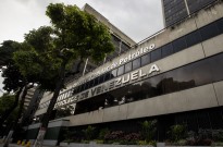 Caracas acusa EUA de atacarem petrolífera estatal para assumir controlo de petróleo