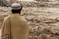 Cheias repentinas e fortes nevões causam pelo menos 12 mortos no Afeganistão