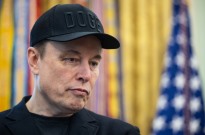 Foguetão da ‘SpaceX’ explodiu na plataforma e Musk diz que "foi só um arranhão"