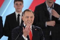 PR eleito da Polónia adverte primeiro-ministro para uma forte resistência da Presidência