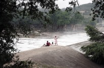 Mortos nas inundações no Texas sobe para 32 dos quais 14 são crianças