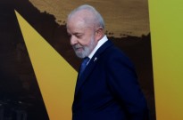 Lula assina decreto que permite ao Brasil adotar medidas em resposta a tarifas de Trump