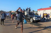 Polícia lança gás para dispersar apoiantes após Mondlane anunciar em Maputo nova ida à PGR