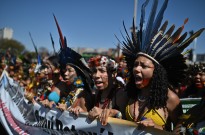 Mulheres indígenas marcham em Brasília contra violência de género e por mais saúde