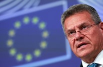 Comissário europeu quer regime geral de licenciamento para terras raras da China