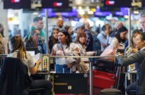 Falha nas portas eletrónicas causa filas de duas horas em aeroporto de Bruxelas