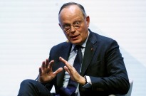 Antigo PM Édouard Philippe candidata-se às presidenciais para "fazer avançar a França"