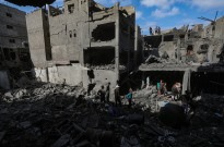 Israel volta a atacar Gaza após anúncio de regresso ao cessar-fogo