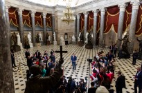 Congresso dos EUA aprova acordo orçamental e põe fim a 43 dias de paragem do Governo