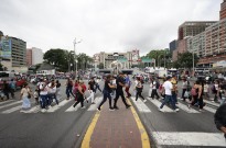 Caracas em ambiente calmo após declaração de fecho do espaço aéreo venezuelano