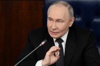 Putin diz estar "pronto para dialogar" com Macron sobre Ucrânia