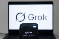 Três adolescentes processam xAI de Elon Musk por gerar imagens pornograficas com fotos reais