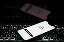 Rede social X suspende 800 milhões de contas em 2024 relacionadas com manipulação